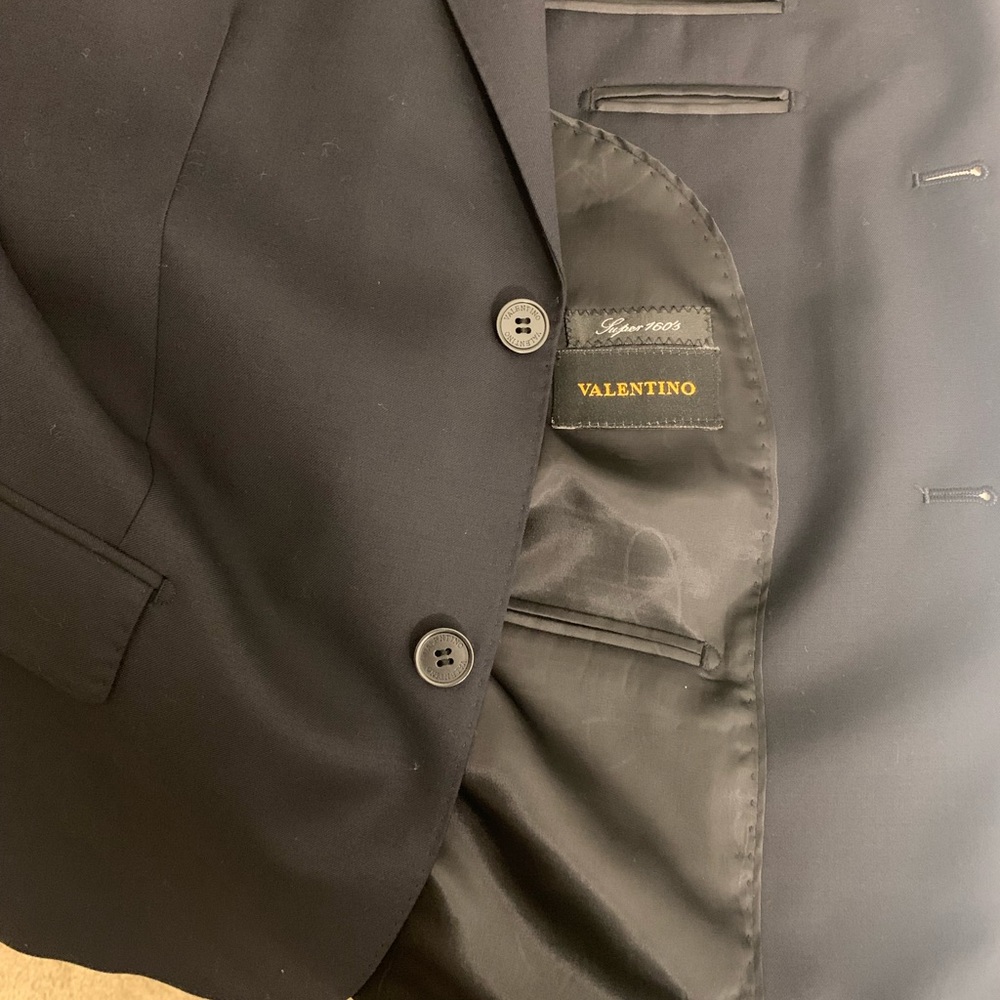 Valentino men suit black color wool 160S